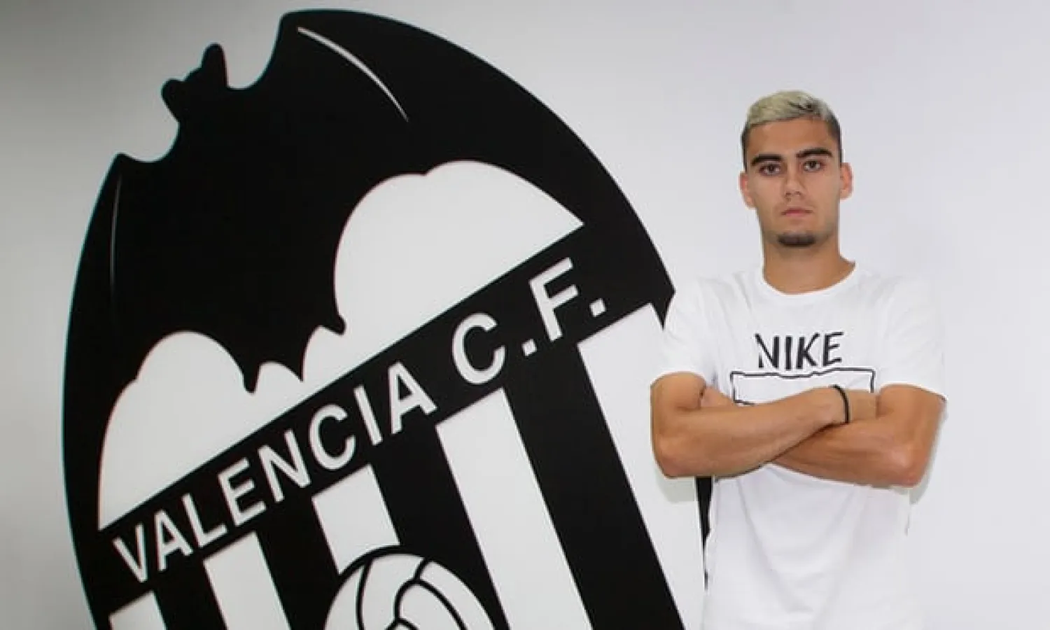  Andreas Pereira is on loan at Valencia, having spent last season on loan at Granada, but sees his future as very much at Manchester United. Photograph: Alberto Iranzo
