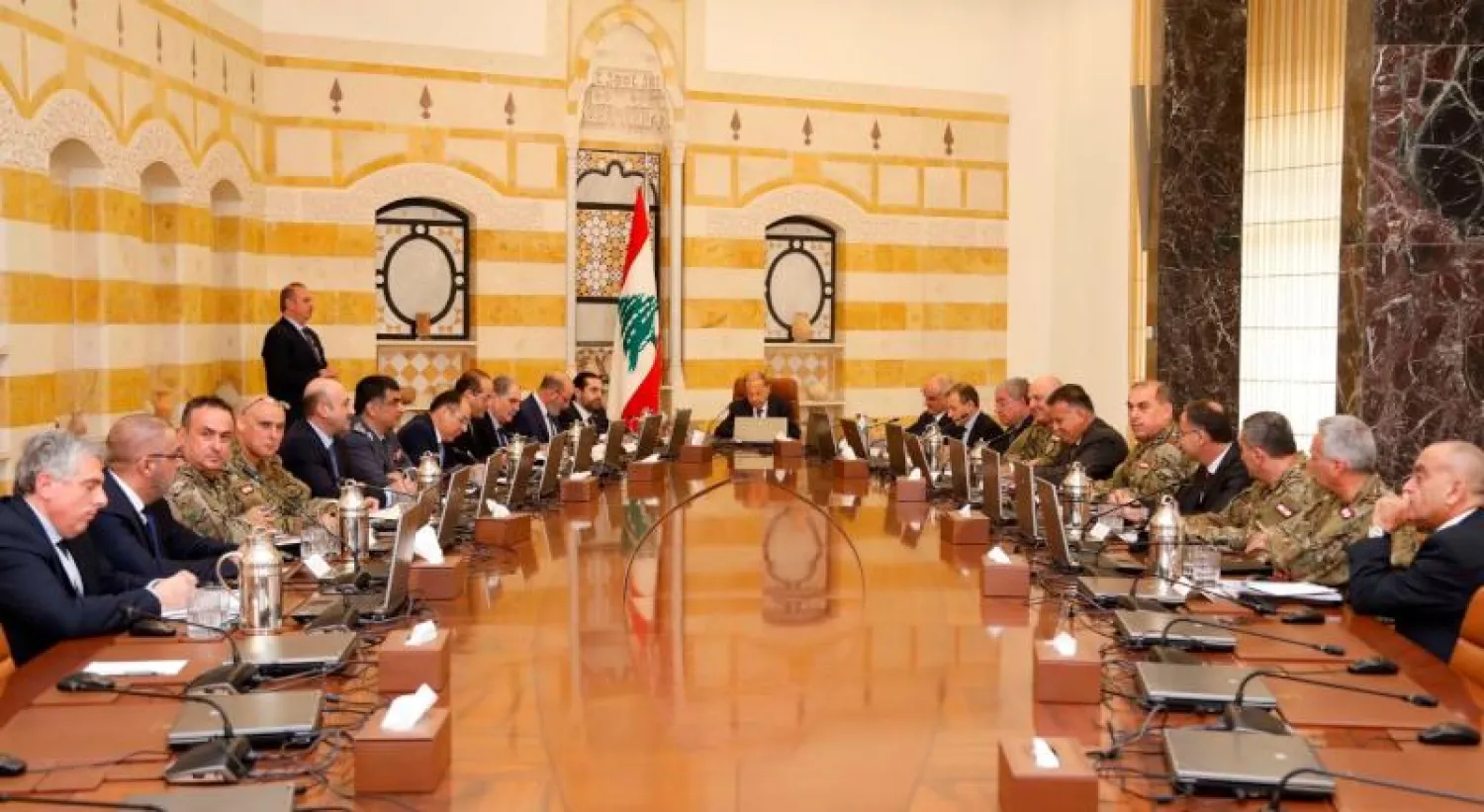 الرئيس اللبناني ميشال عون يترأس اجتماع المجلس الأعلى للدفاع اللبناني (الرئاسة اللبنانية)