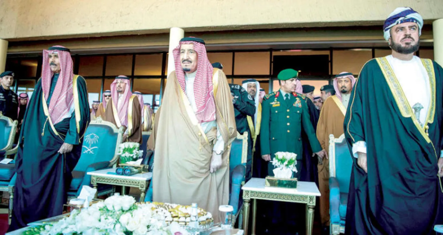 الملك سلمان خلال رعايته أمس فعاليات مهرجان الجنادرية 32 (واس)