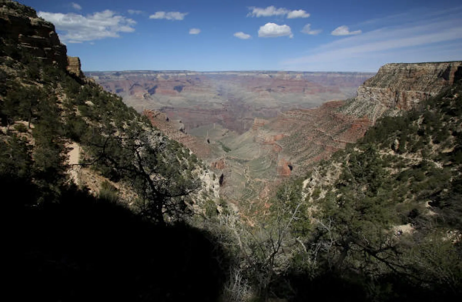 صورة جوية من الأخدود العظيم الذي يعد أحد أهم الوجهات السياحية في الولايات المتحدة. (رويترز)