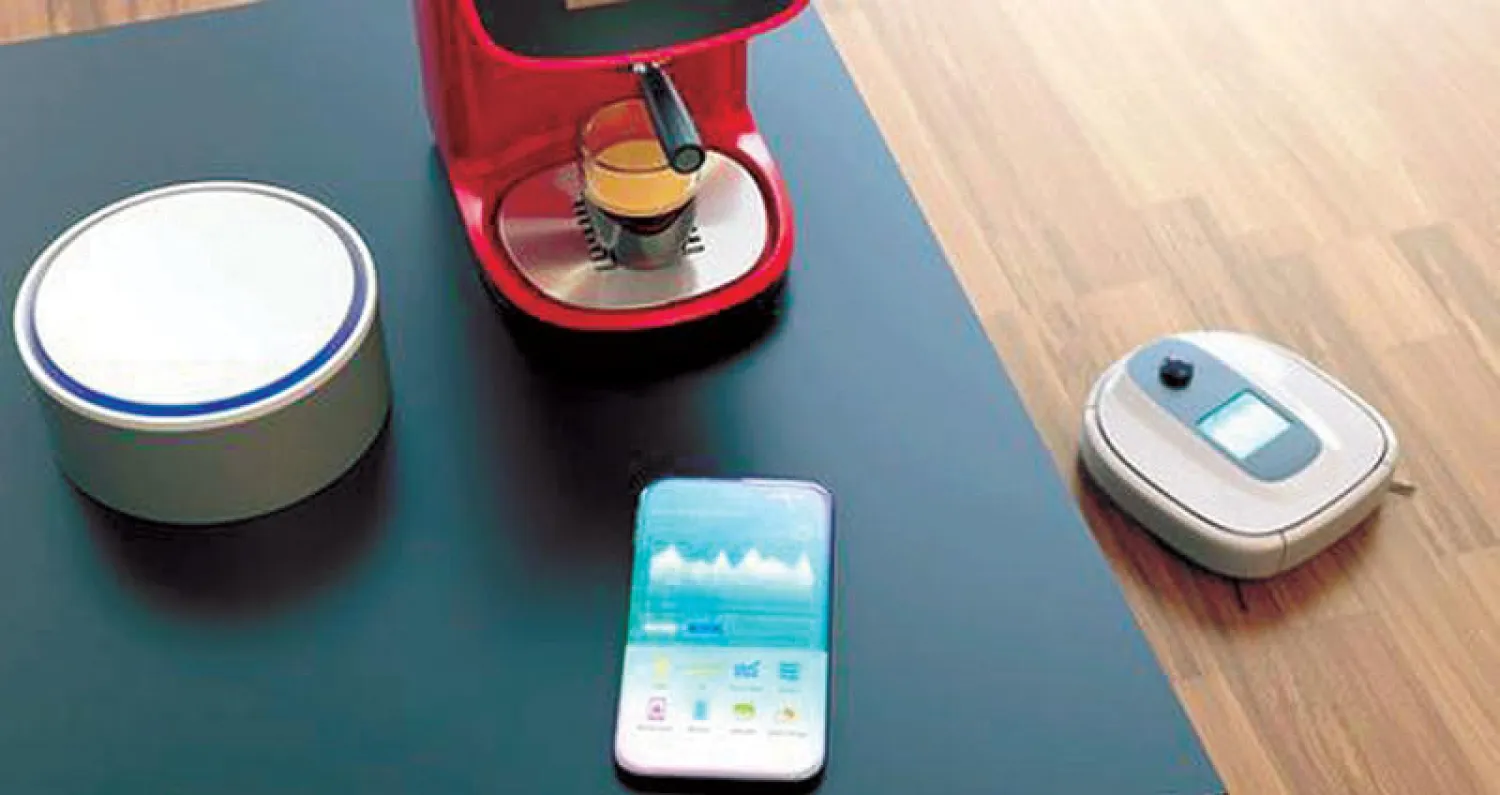 المنزل الذكي تتواصل فيه الأجهزة من سماعات ذكية ومكنسة إلكترونية وهاتف ذكي