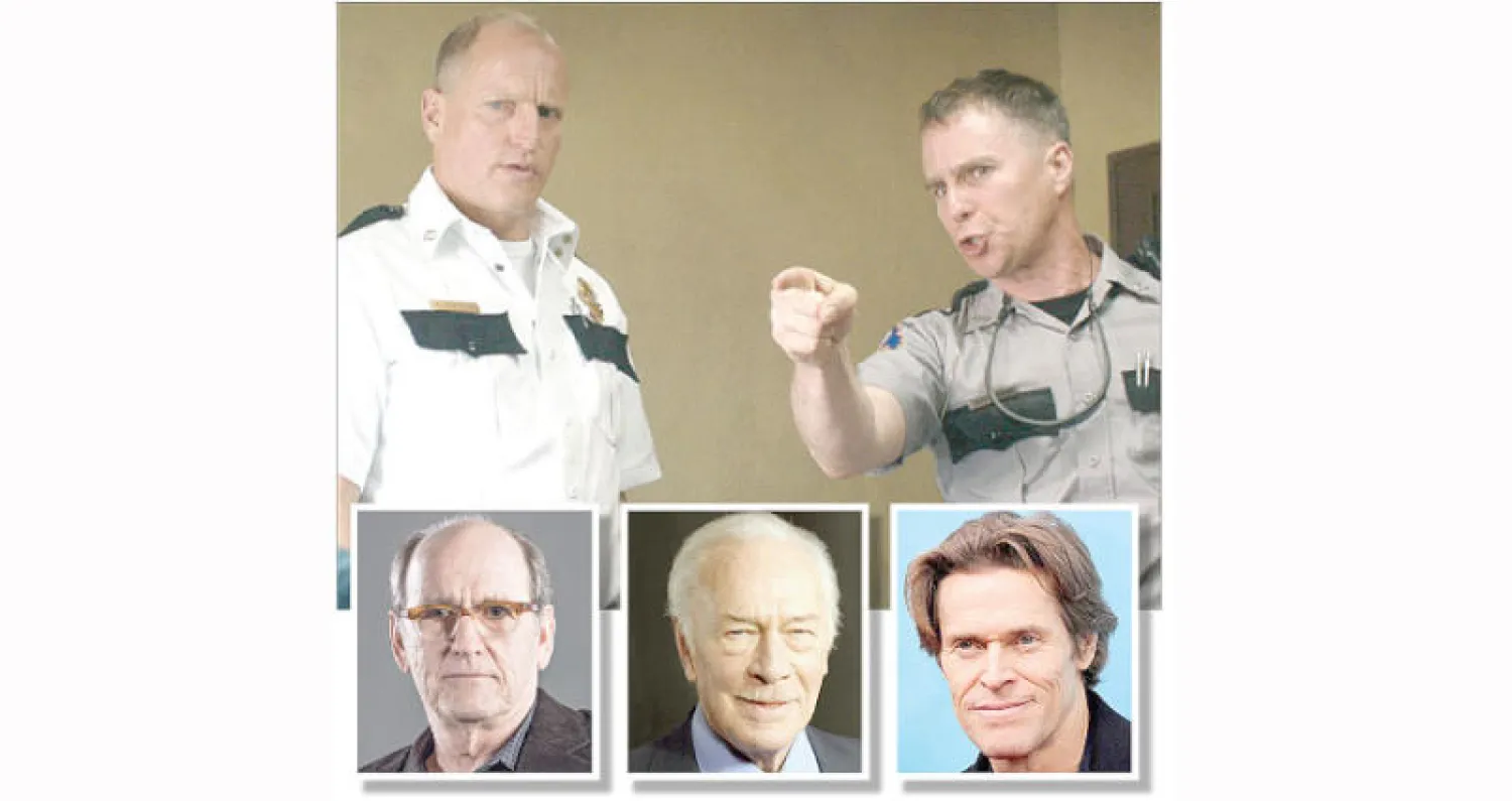 سام روكوَل (على اليمين) ووودي هارلسون. - ويليم دافو - كريستوفر بلامر - ريتشارد جنكينز