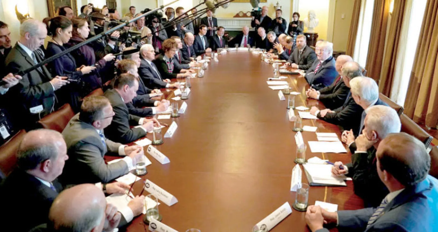 ترمب يطالب بفرض الضريبة التبادلية على الواردات من شركاء أميركا التجاريين