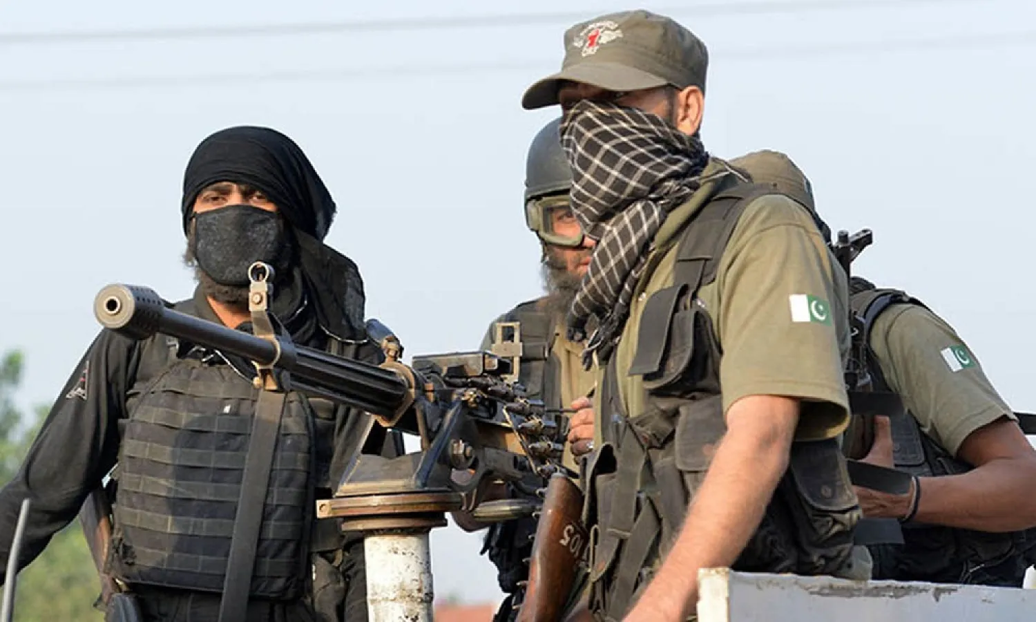 Pakistani soldiers in Peshawar. (AFP)
