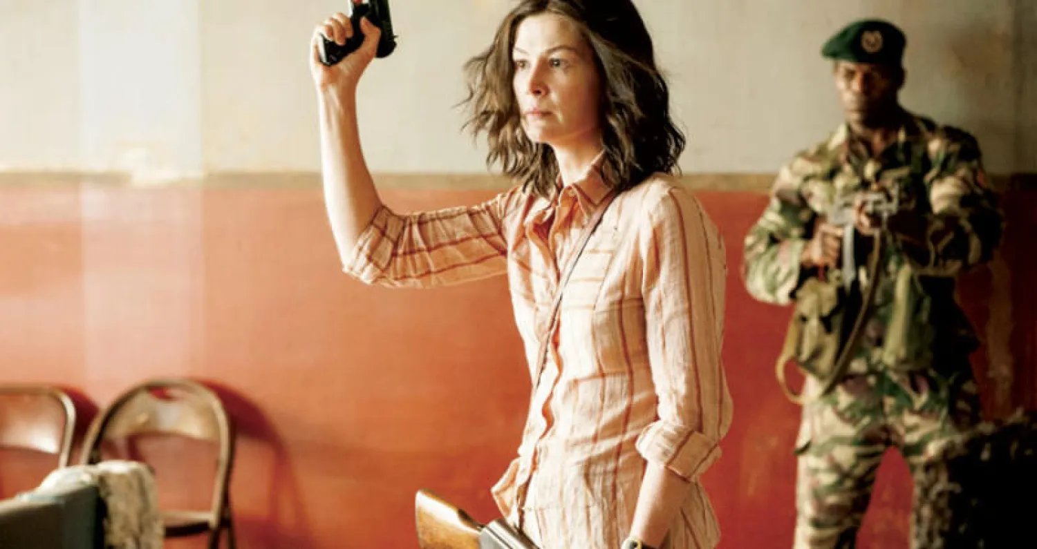 روزامند بايك كما تبدو في «7 أيام في عنتيبي»