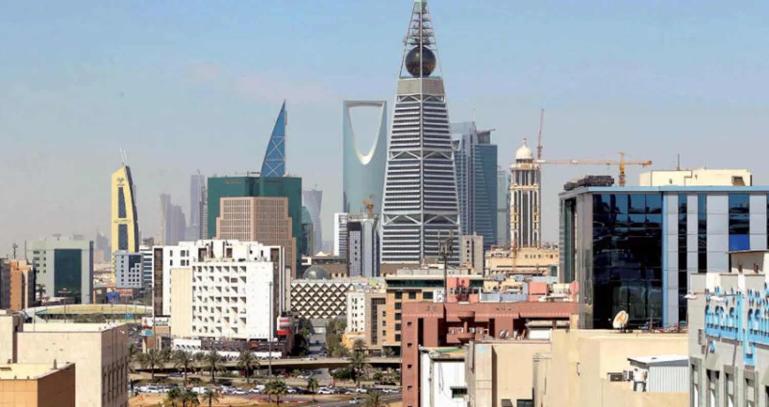 ما يحدث في السوق العقارية السعودية تصحيح للوضع الذي بدأت ملامح السيطرة تتضح عليه (تصوير: خالد الخميس)