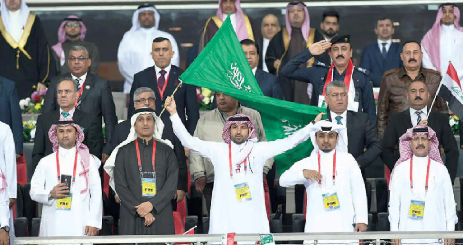 الوفد الإعلامي السعودي في مدرجات الملعب («الشرق الأوسط»)