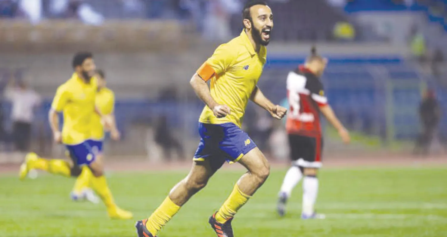 السهلاوي يحتفل بهدفه في مرمى الرائد (تصوير: عبد العزيز النومان)