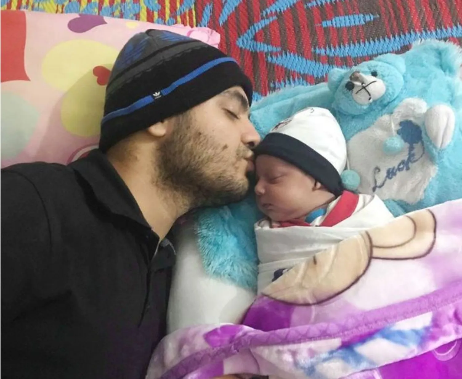 الشاب علي عباس (صحيفة ميرور) 