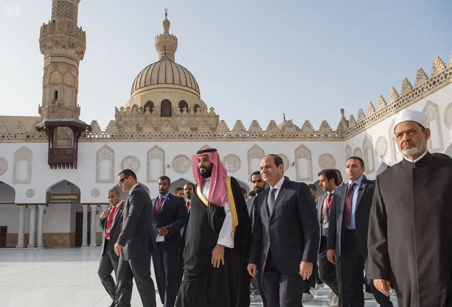 Saudi Crown Prince Mohammed and Egyptian President Sisi tour al-Azhar mosque. (SPA)