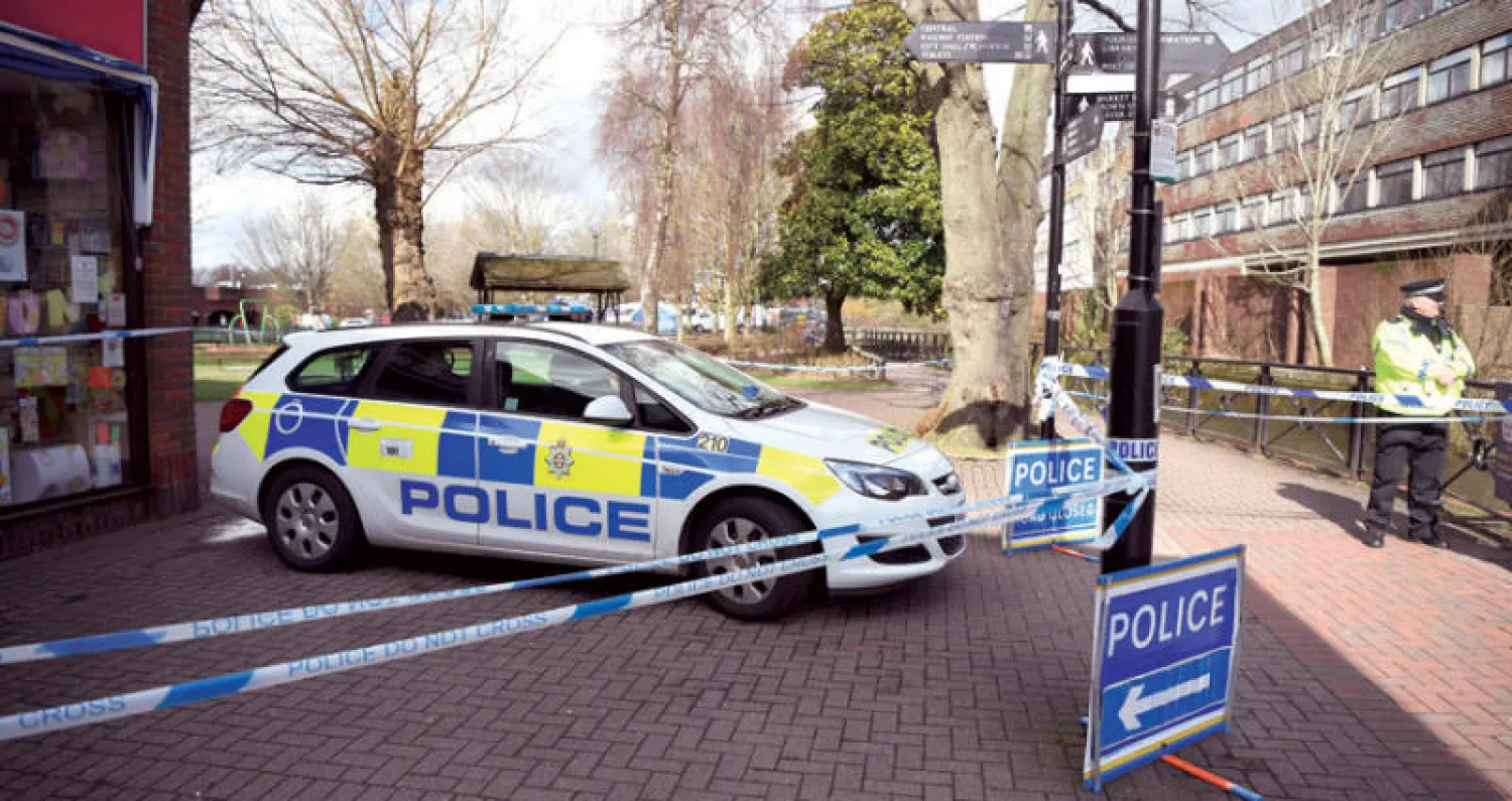 المكان الذي عُثِر فيه على العميل الروسي وابنته في مدينة سالزبري (إ.ب.أ)