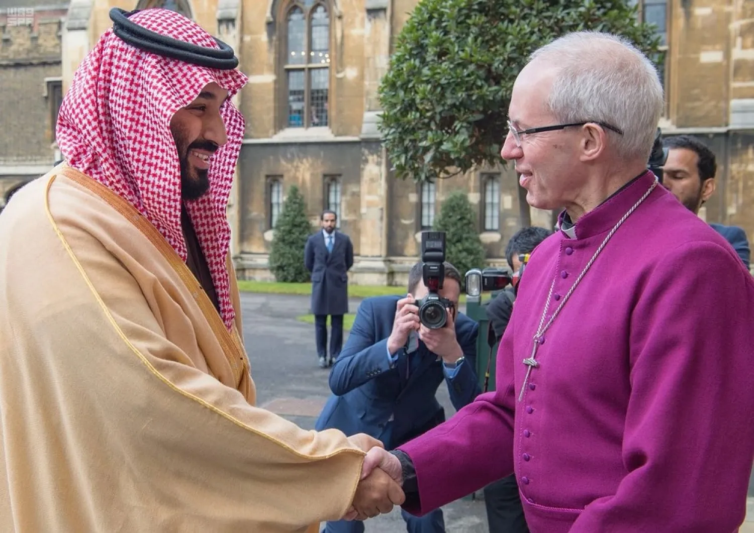 Crown Prince Mohammed meets the Archbishop of Canterbury  in London. (SPA)