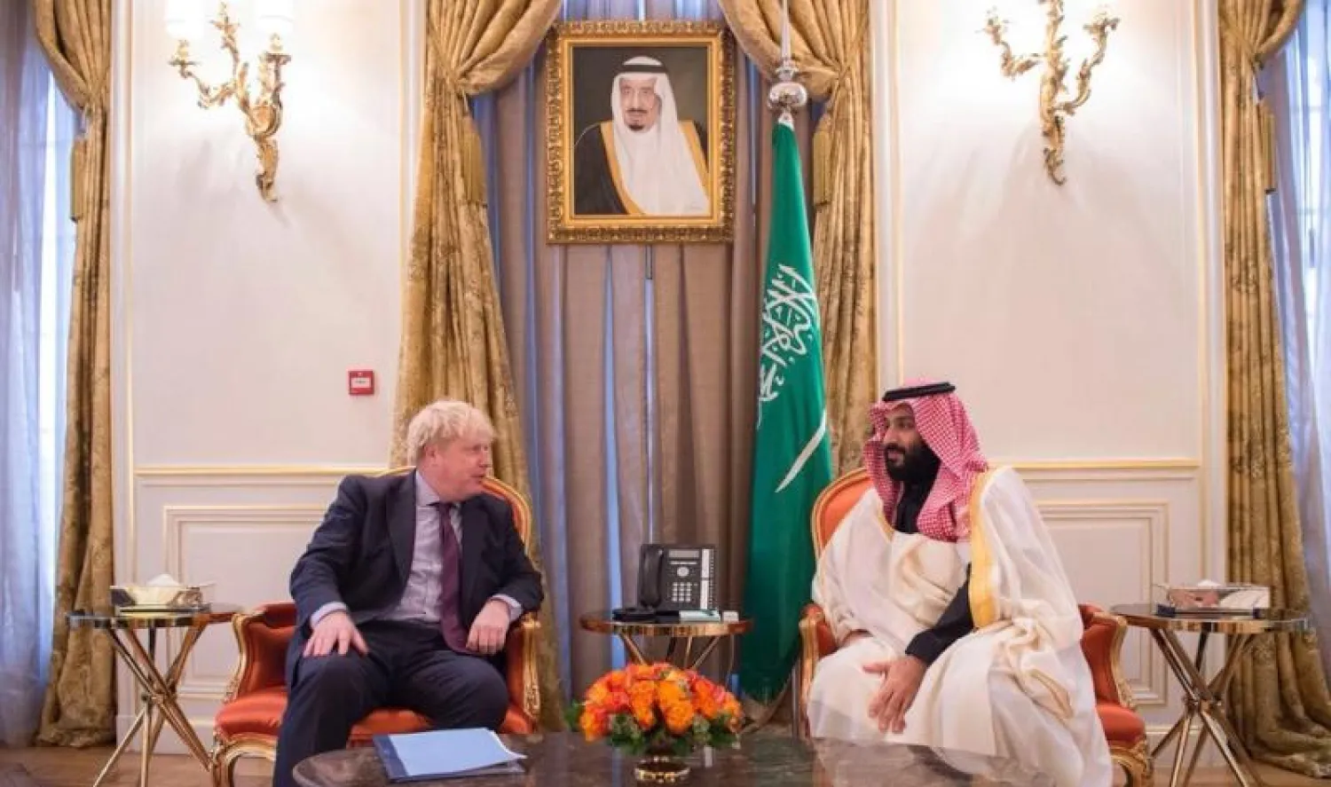 ولي العهد السعودي الأمير محمد بن سلمان يلتقي وزير الخارجية البريطاني بوريس جونسون في لندن (واس)