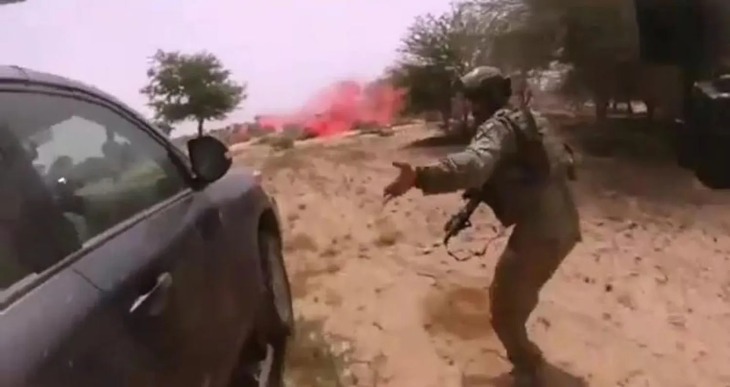 لقطة من شريط نشرته مواقع متطرفة للهجوم على قوات أميركية في النيجر (أ.ف.ب)