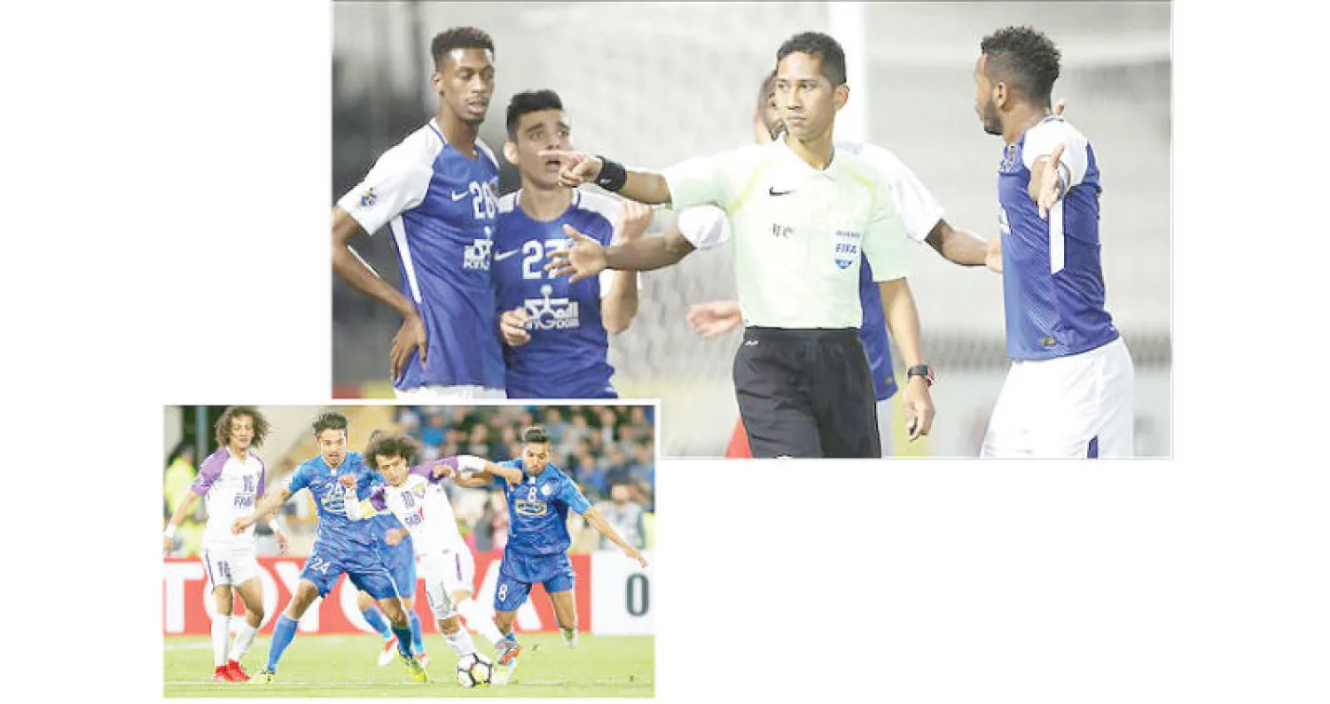 جانب من مباراة الريان القطري والهلال السعودي التي جرت في الدوحة أمس («الشرق الأوسط») - العين الإماراتي خرج متعادلا امس مع الاستقلال الإيراني (إ.ب.أ)