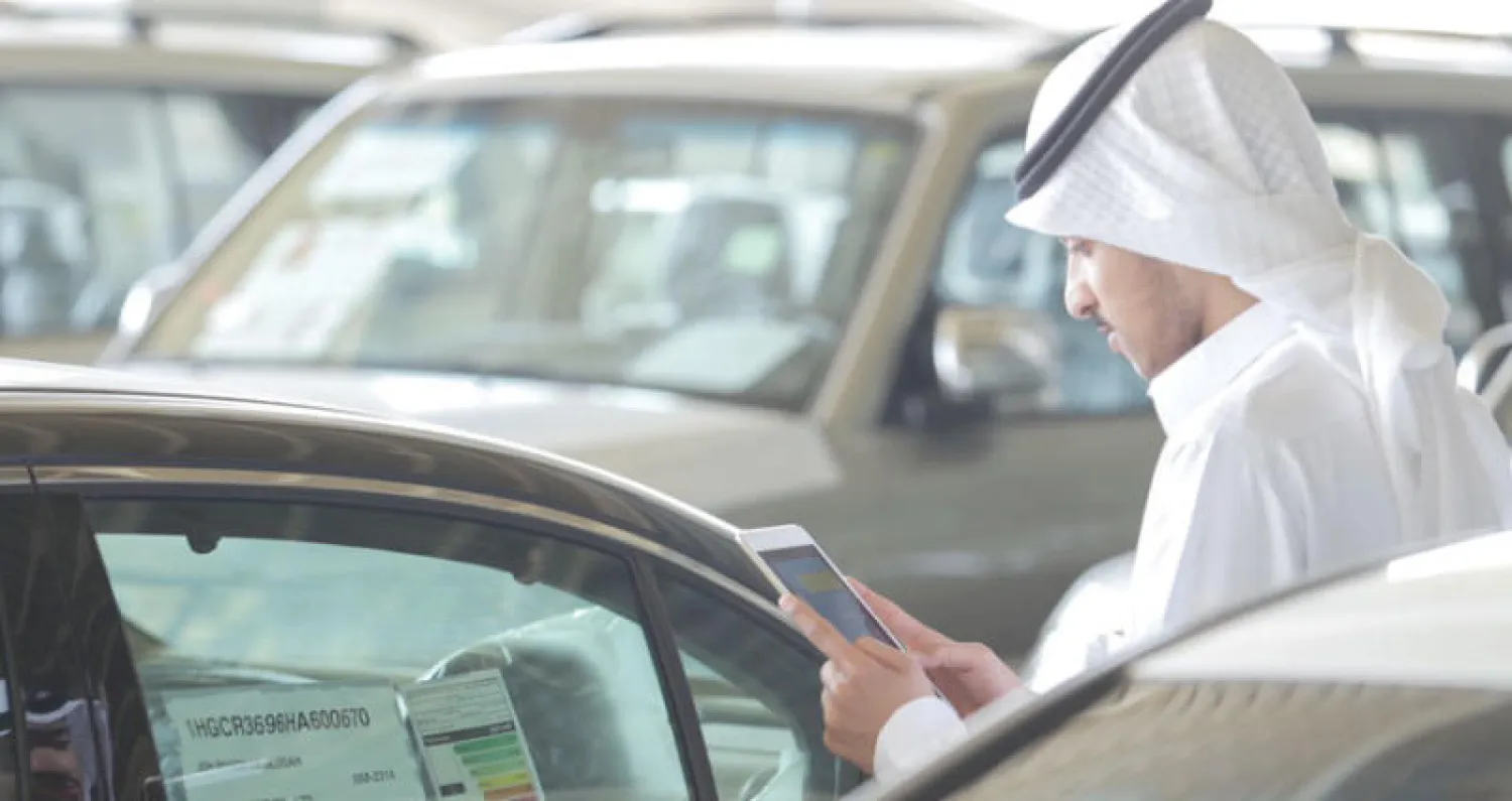 إحدى الزيارات التفتيشية التي قامت بها وزارة التجارة السعودية («الشرق الأوسط»)