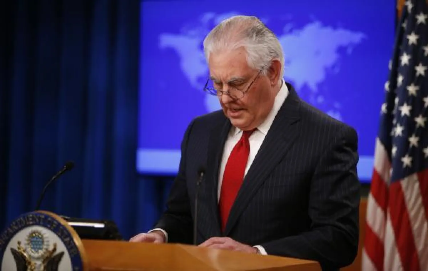 ريكس تيلرسون خلال أول كلمة له بعد أن أقاله الرئيس الأميركي دونالد ترمب من منصبه كوزير للخارجية (رويترز)