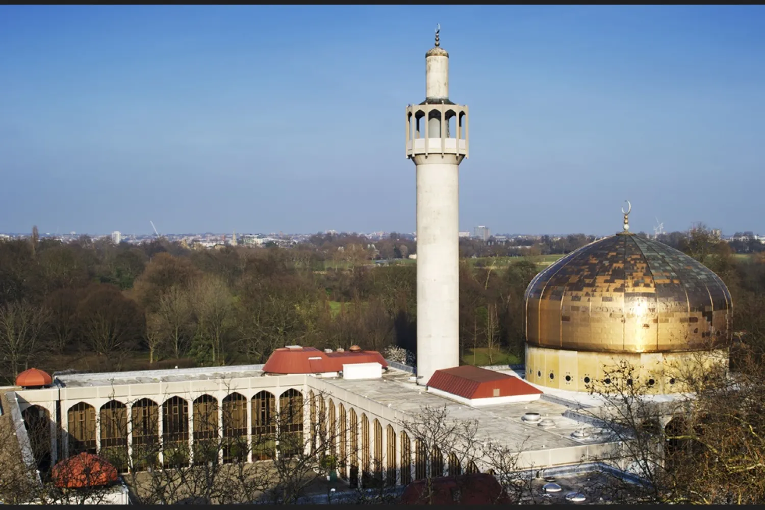 The London Central Mosque, Regent’s Park. (Historic England archive)