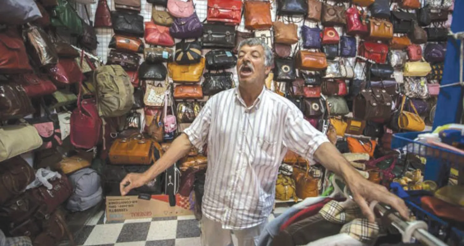 محل صناعات جلدية في تونس («الشرق الأوسط»)