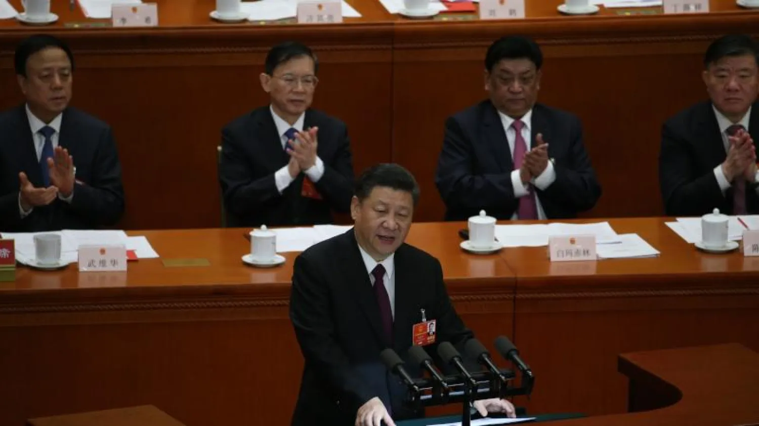 الرئيس الصيني شي جينبينغ خلال الخطاب (إ.ب.أ)