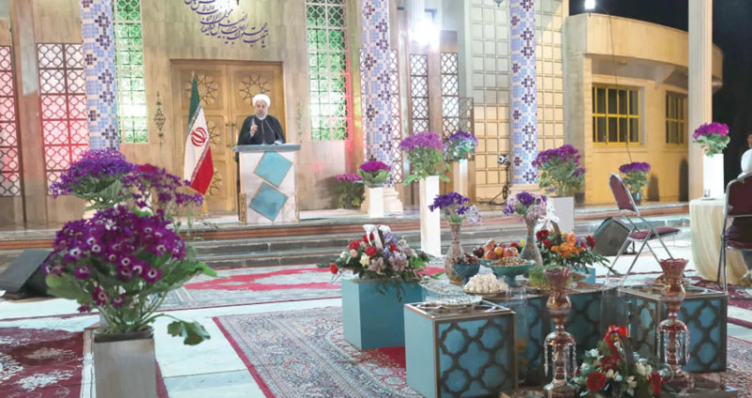 روحاني يلقي خطاباً بعد لحظات من بداية العام الإيراني الجديد في مدينة كرمانشاه غرب البلاد (موقع الرئاسة)