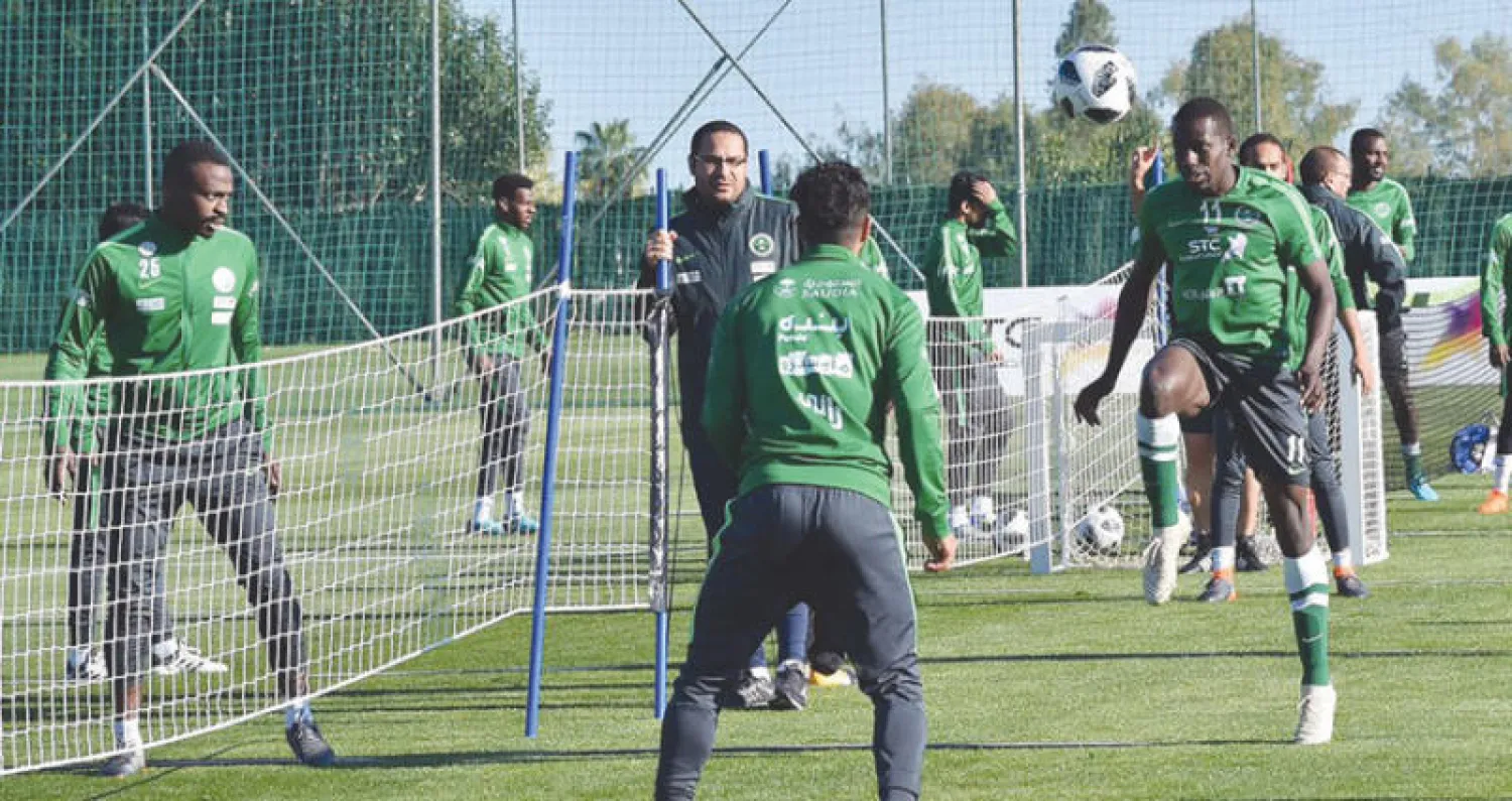 من تدريبات الأخضر في معسكر إسبانيا («الشرق الأوسط»)