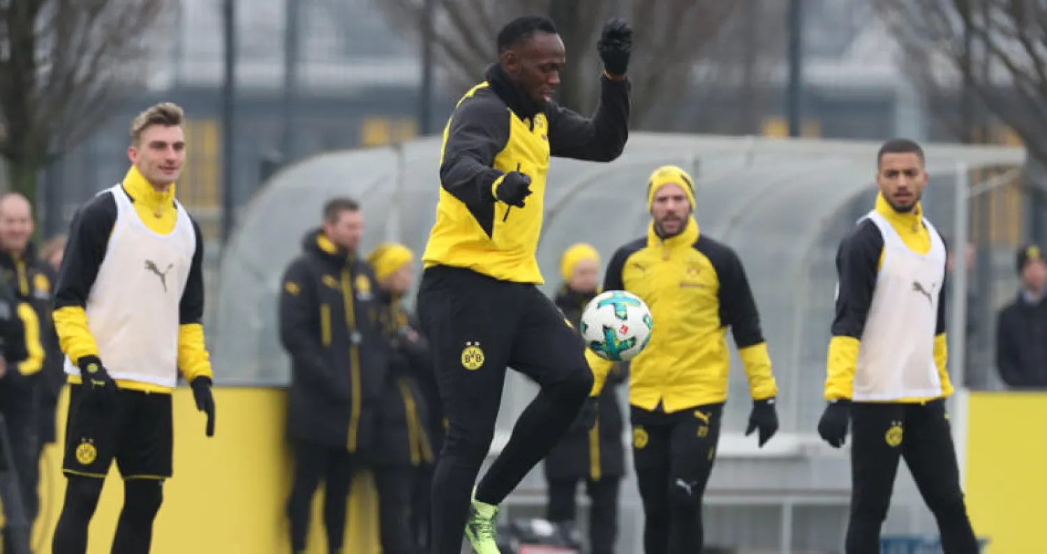 بولت يحلم باللعب في أفضل بطولات العالم (إ.ب.أ)