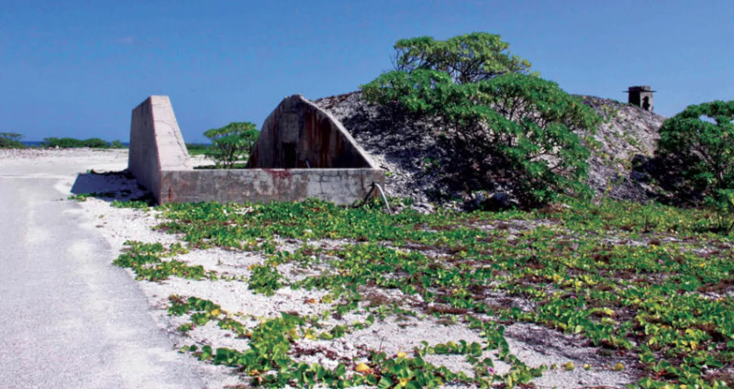 ملجأ محصّن يعود لفترة الحرب العالمية الثانية في جزيرة ويك (أ.ف.ب)