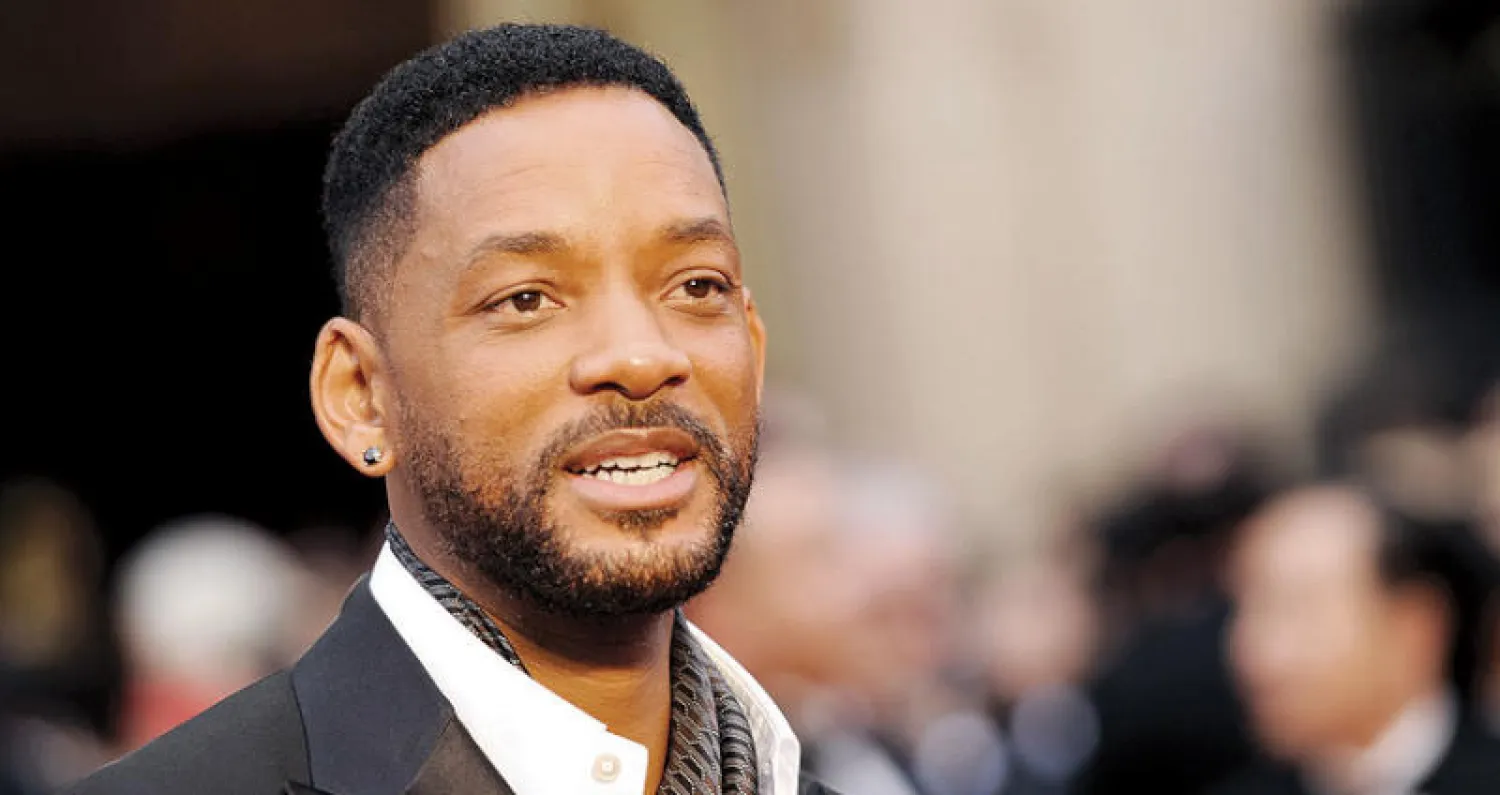 ويل سميث يتلقى دروساً في «الصلصا»