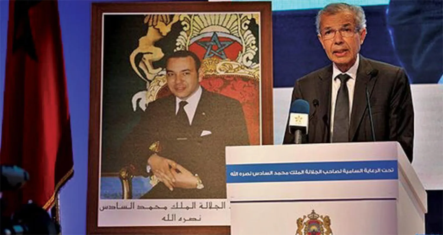 المستشار الملكي عبد اللطيف المنوني يتلو نص رسالة الملك محمد السادس  في مؤتمر مراكش أمس («الشرق الأوسط»)