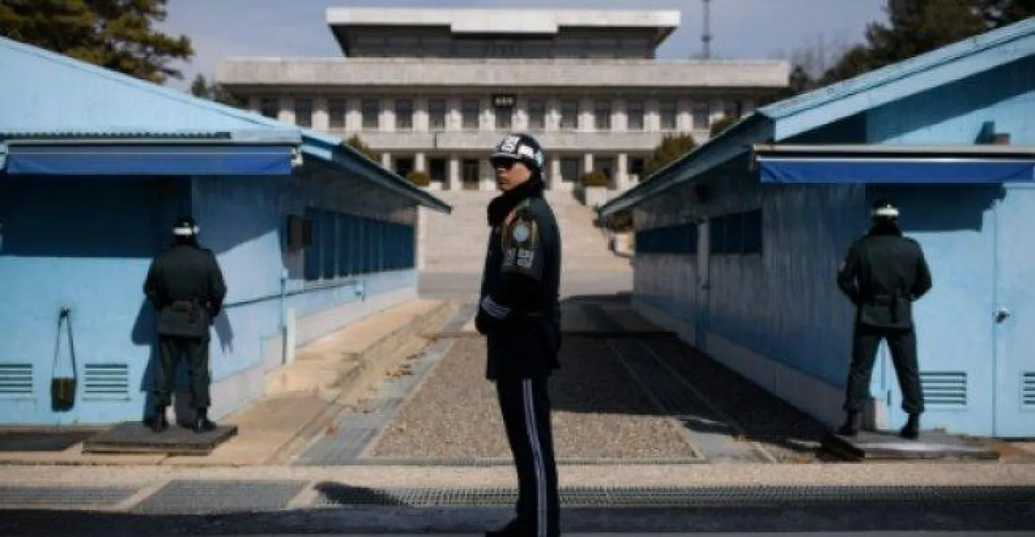 جندي كوري جنوبي قرب الخط الفاصل بين الكوريتين في بانموغوم - أرشيفية (أ.ف.ب)