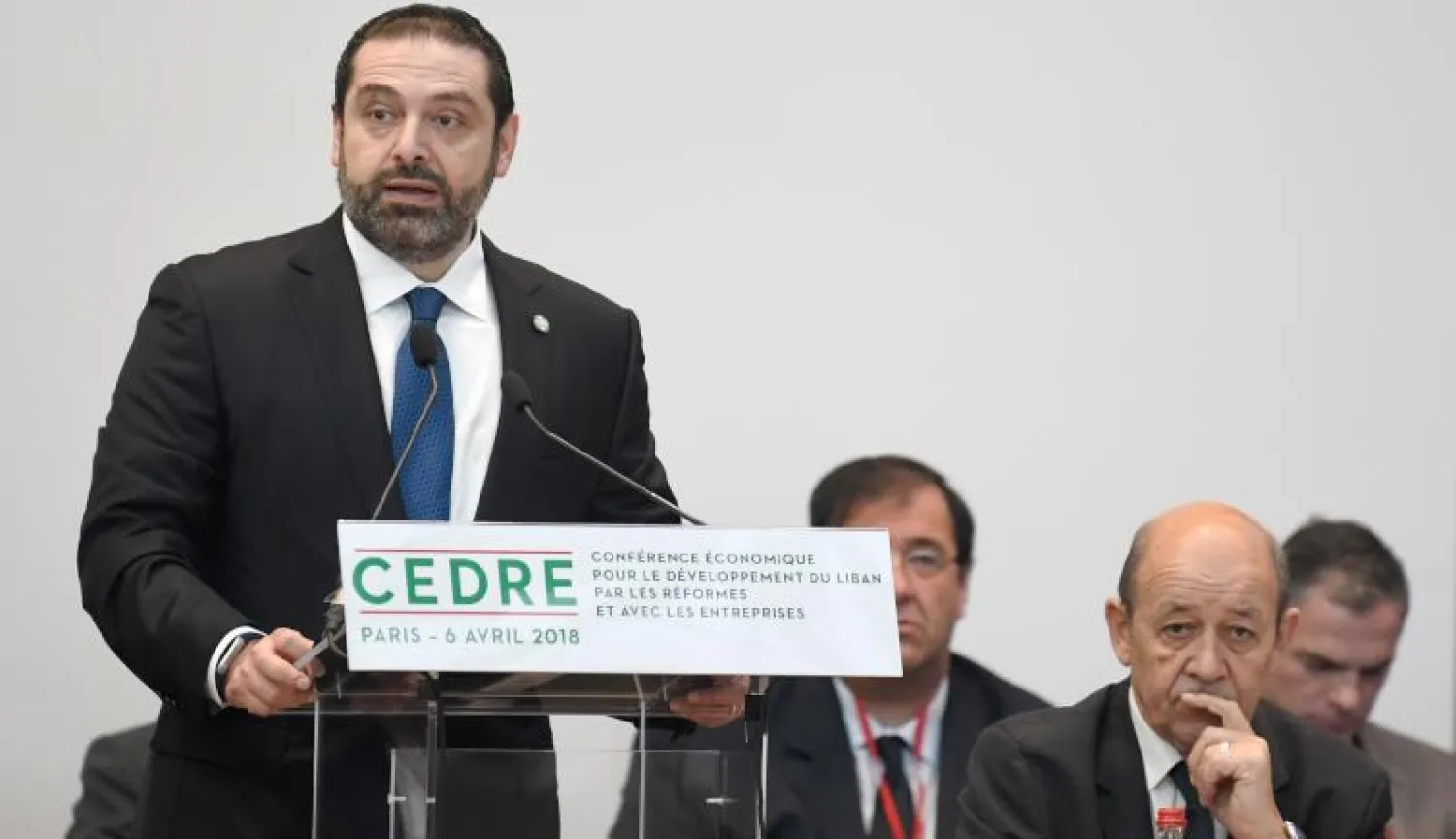 رئيس الوزراء اللبناني سعد الحريري يلقي كلمة بمؤتمر «سيدر» في باريس (إ.ب.أ)