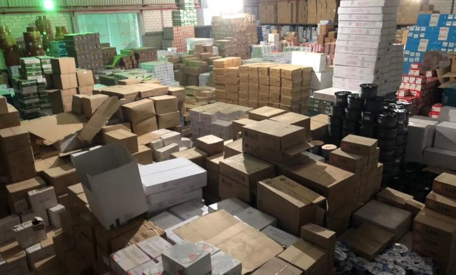 جانب من المضبوطات المخالفة للمواصفات والمقاييس (واس)