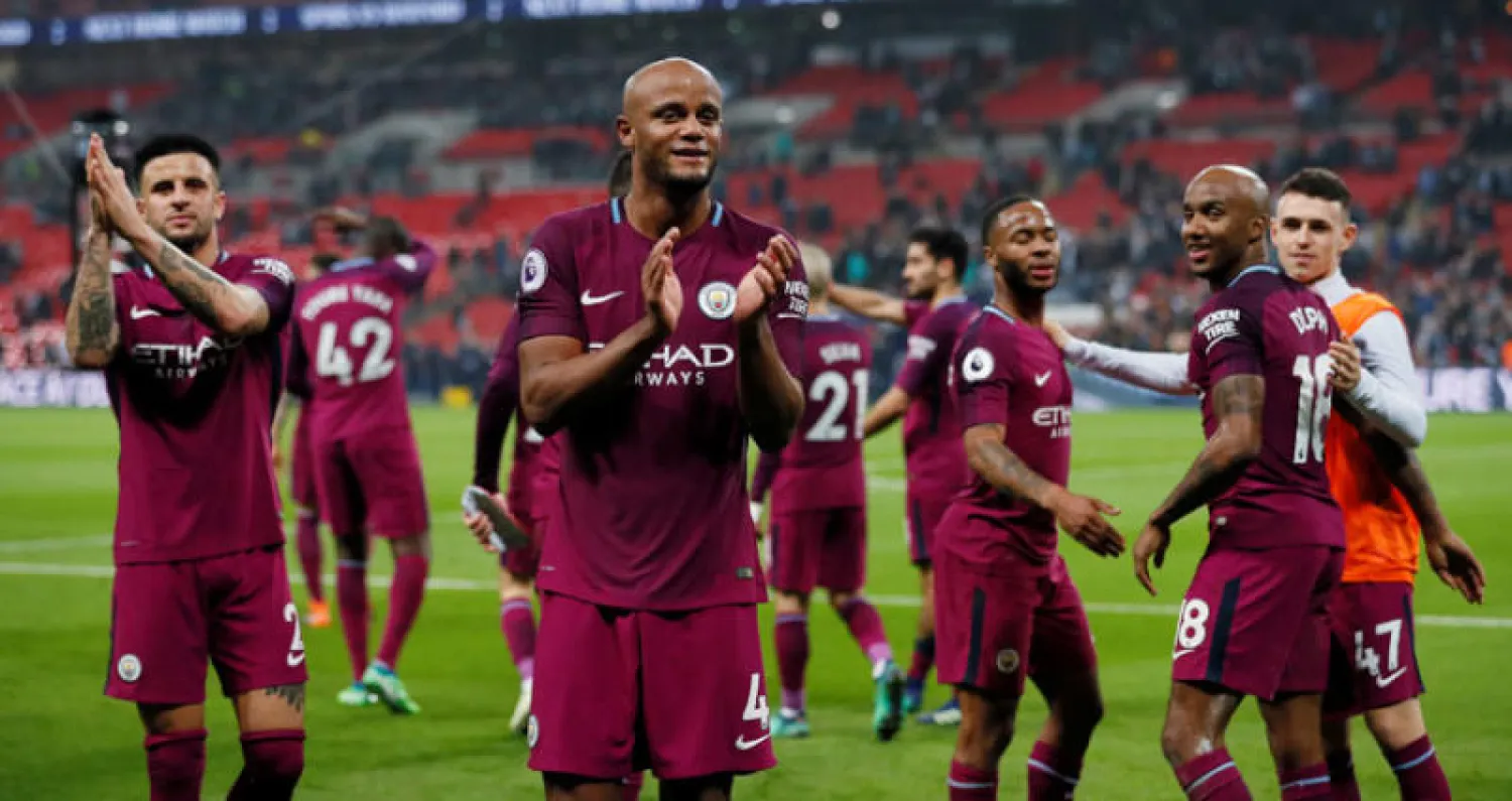 توديع دوري الأبطال والهزيمة أمام ويغان في بطولة الكأس أحبطا مشجعي سيتي هذا الموسم (رويترز)