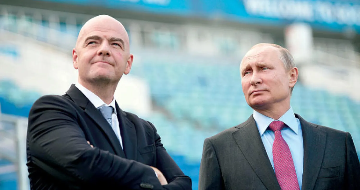 بوتين وإنفانتينو يتفقدان ملاعب مونديال 2018 (أ.ب)