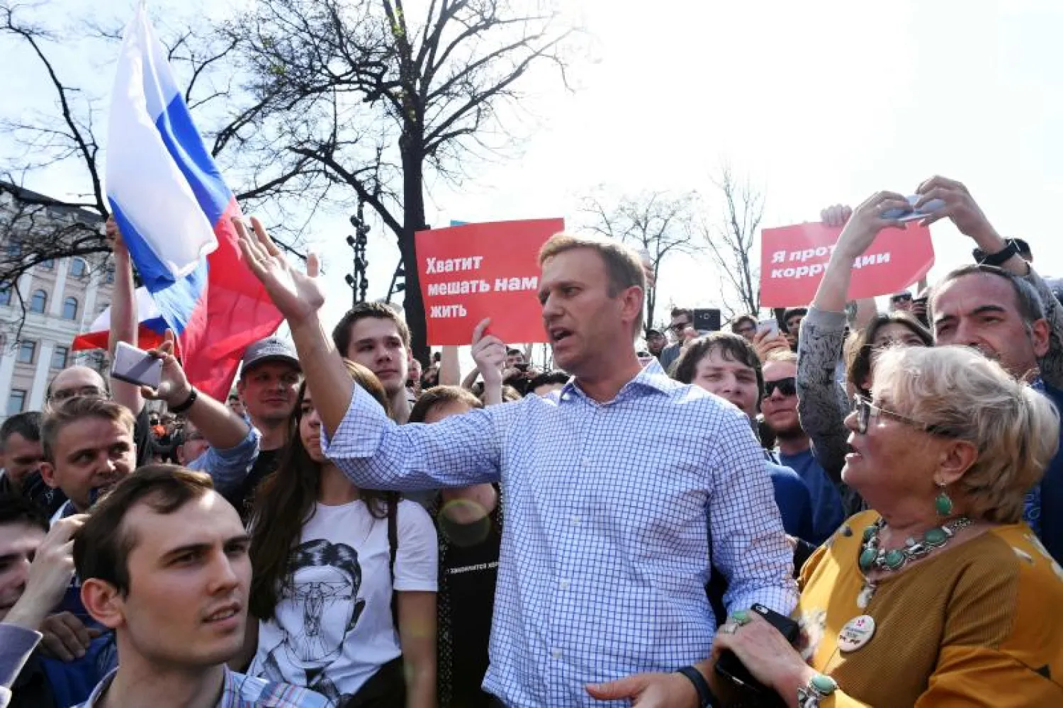 المعارض الروسي أليكسي نافالني خلال المظاهرة  (أ.ف.ب)