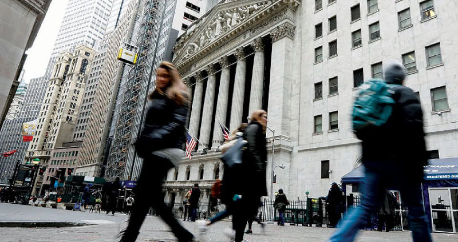 مبنى بورصة وول ستريت في  نيويورك أمس (رويترز)