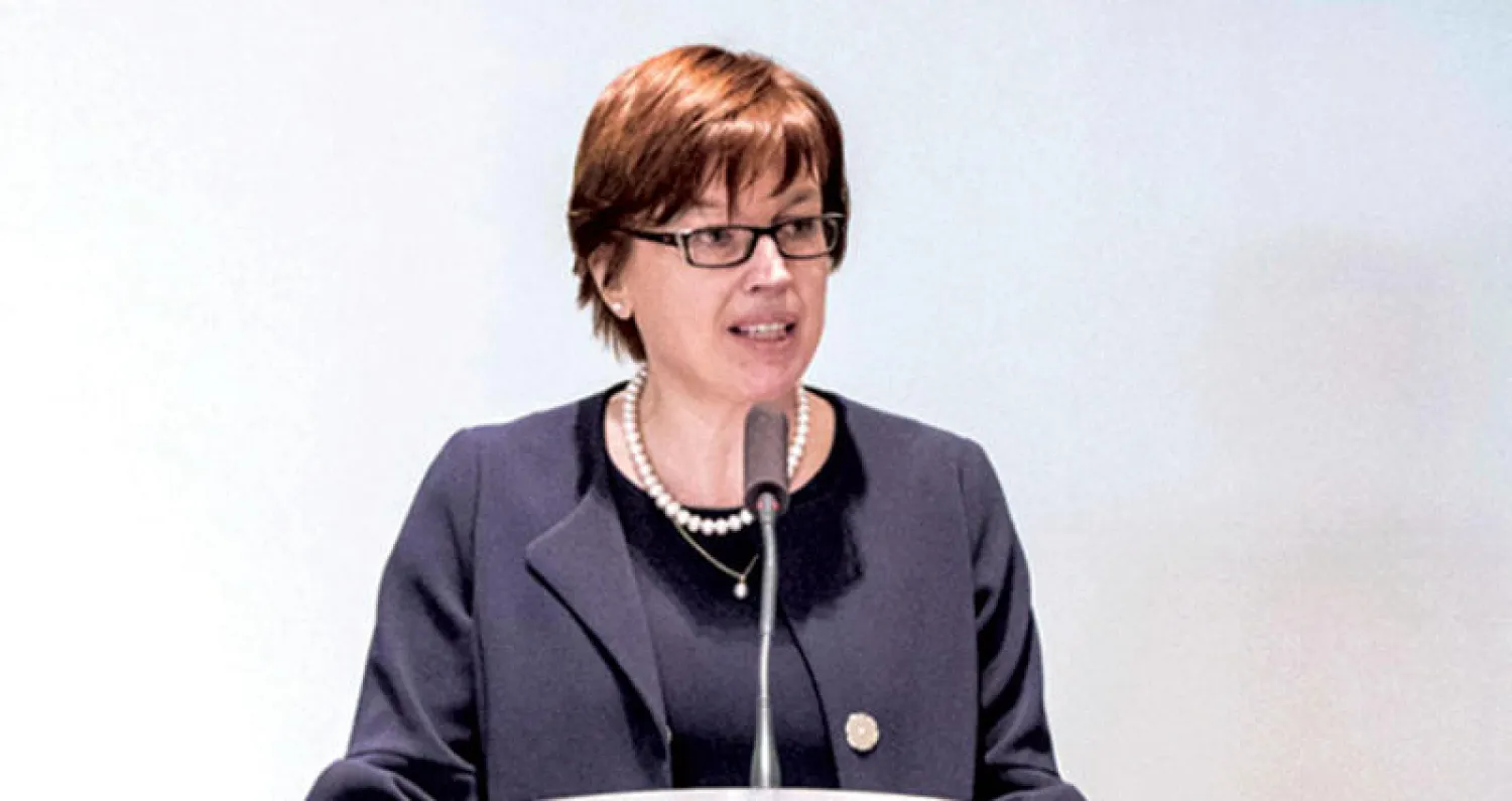 كاثرين ديبول