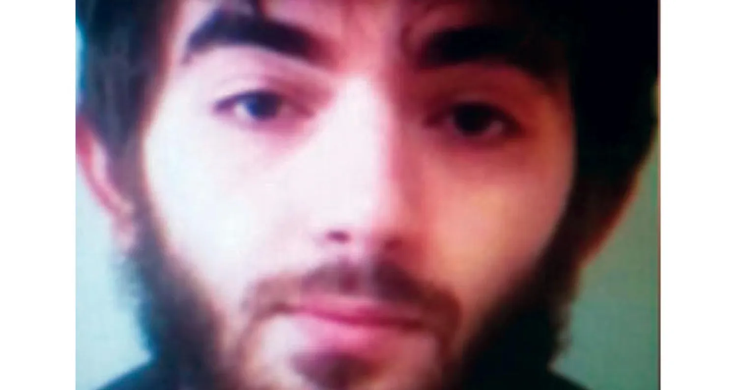 حمزة عظيموف منفذ الهجوم في باريس (أ.ب)