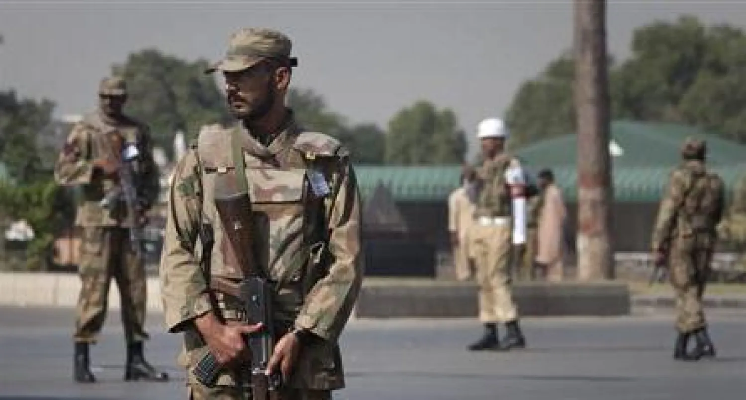 عناصر من الجيش الباكستاني (رويترز)