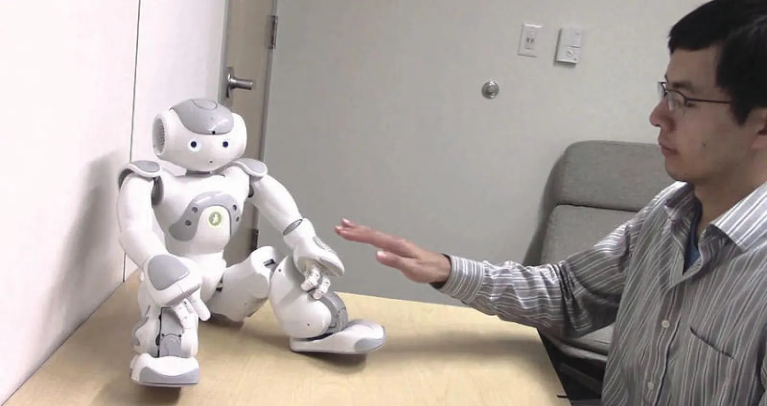 اختبار لـ{حاسة اللمس} عند الروبوت