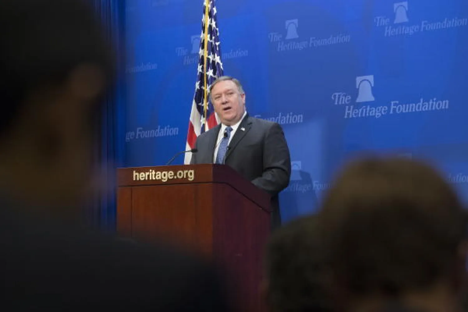 وزير الخارجية الأميركي لدى تحدثه عن سياسة الولايات المتحدة الجديدة تجاه إيران في واشنطن الإثنين الماضي (إ.ب.أ)