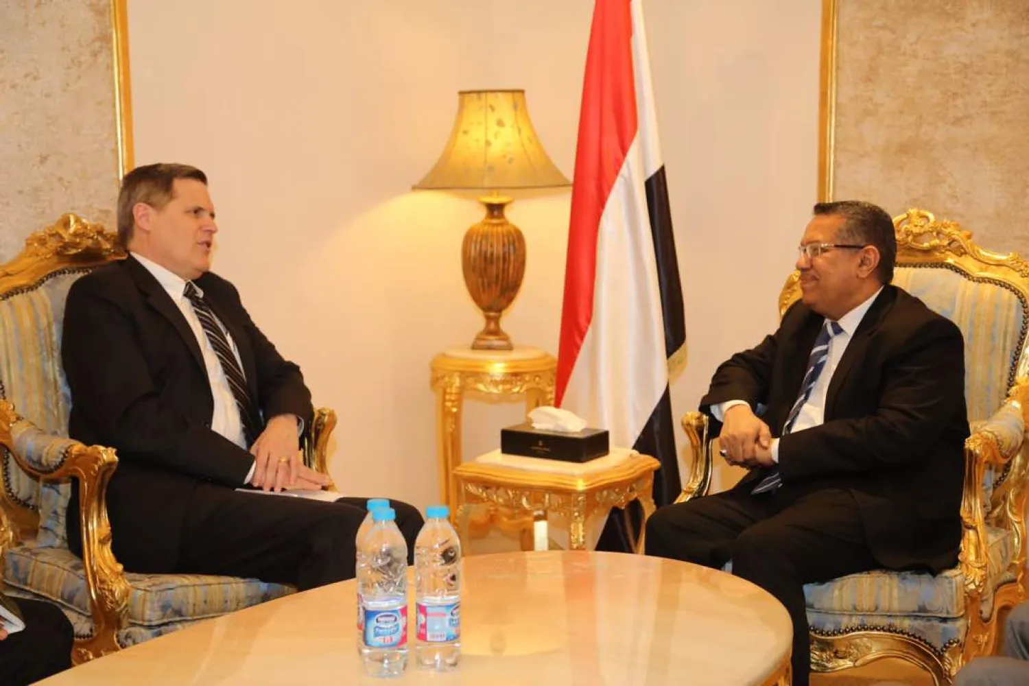 Yemen’s Prime Minister Ahmed Obeid bin Daghr meets with US Ambassador Matthew Tueller (Saba Net)