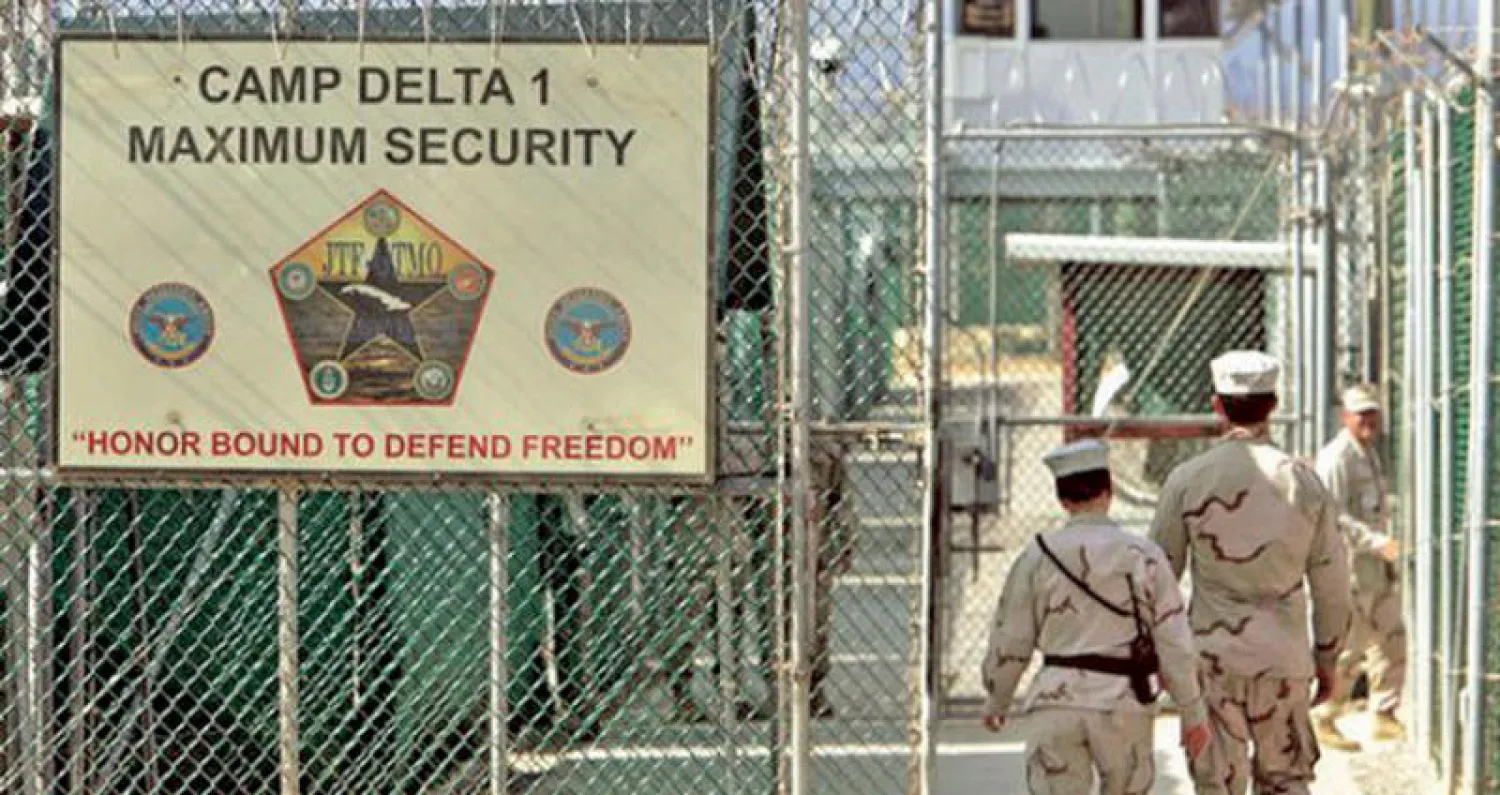 مدخل المعسكر الأول شديد الحراسة في غوانتانامو («الشرق الأوسط»)