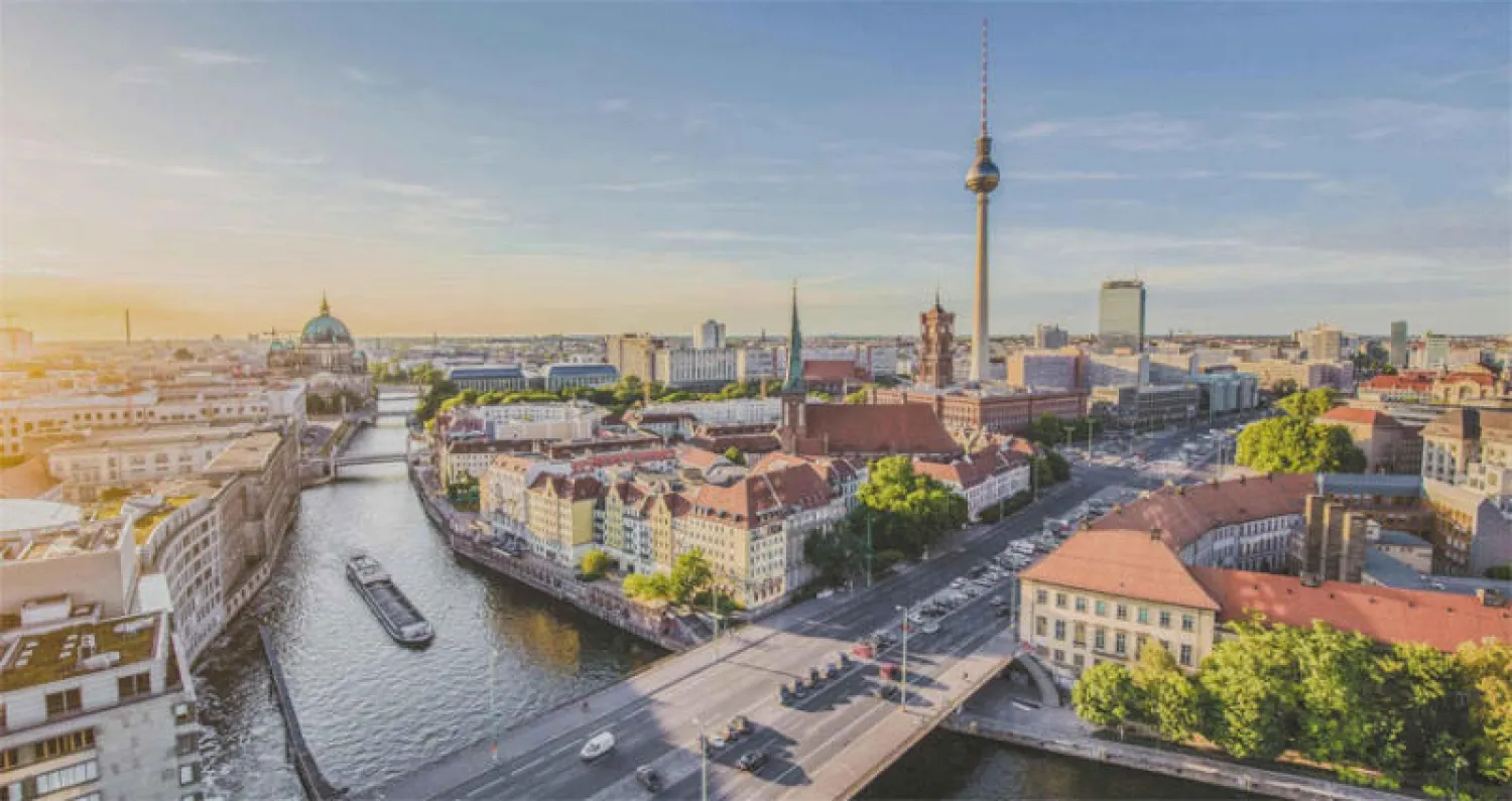 هدم أحد أعرق مسارح برلين الغربية يحزن الألمان