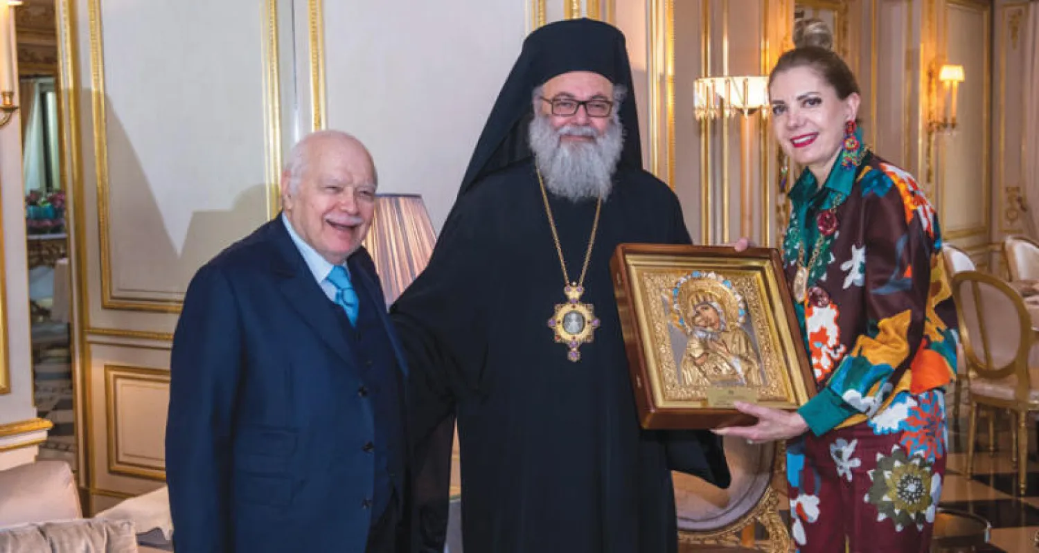 تسلم عصام فارس وزوجته هلا أيقونة من البطريرك اليازجي («الشرق الأوسط»)