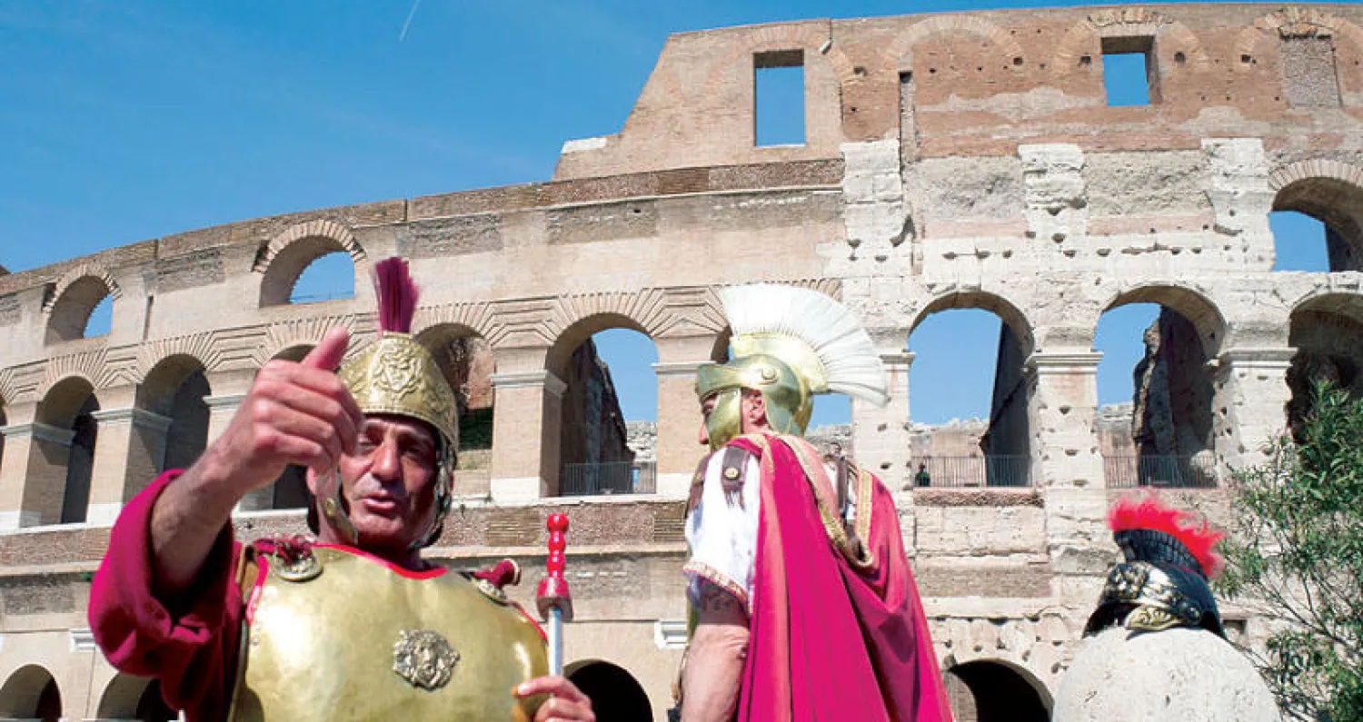 الكولوسيوم الأثري في روما (أ.ب)