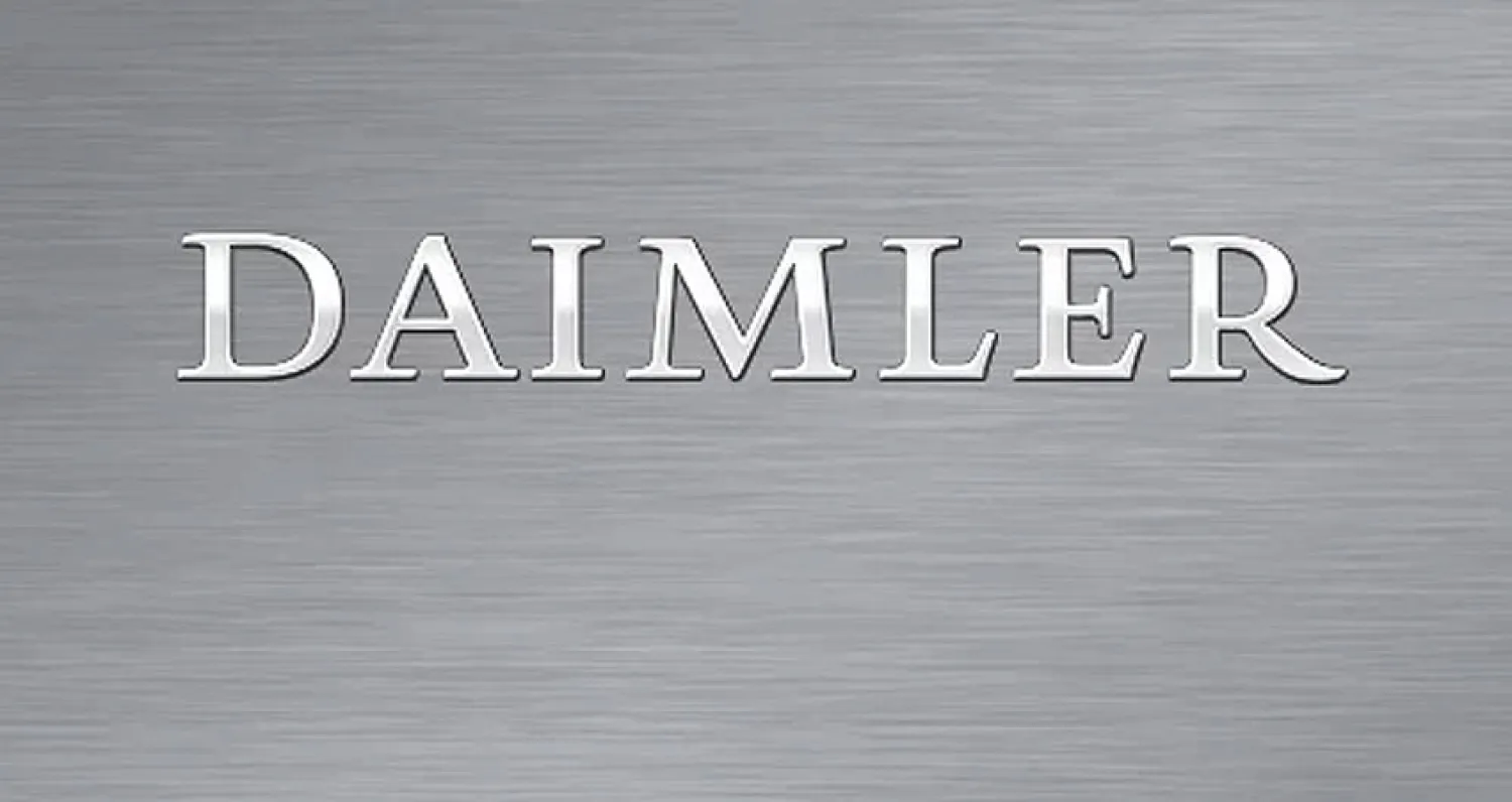 ألمانيا تهدد «دايملر» بغرامة 4.4 مليار دولار بسبب الانبعاثات