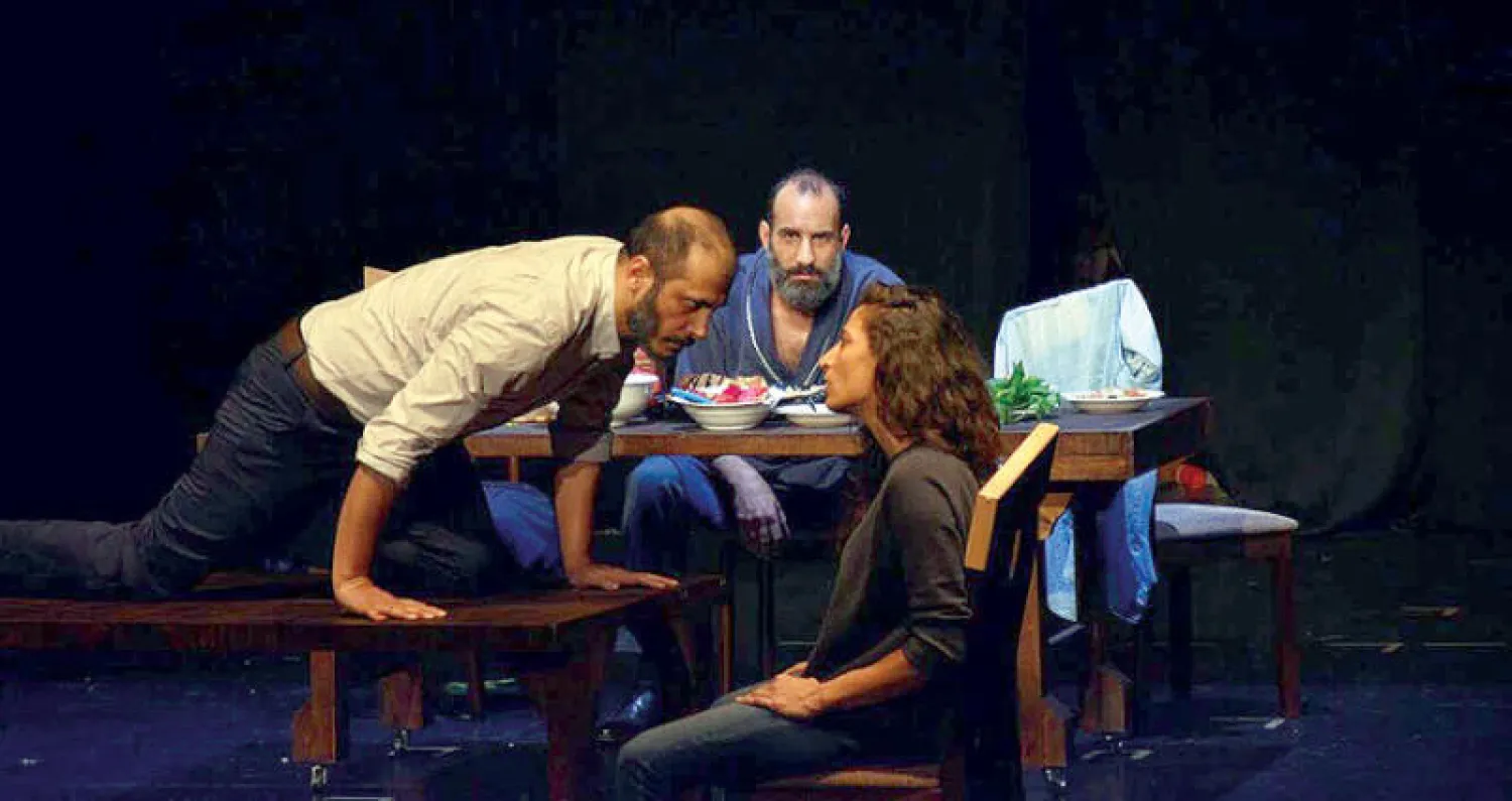 مسرحية «الاعتراف» تطلب اعتذار الجلاد من ضحيته ضمن رسائل مبطنة