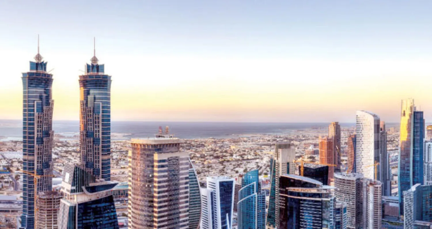 يأتي القطاع العقاري في المركز الثالث بنسبة 15% من إجمالي القيمة السوقية لأسواق المال الإماراتية (وام)